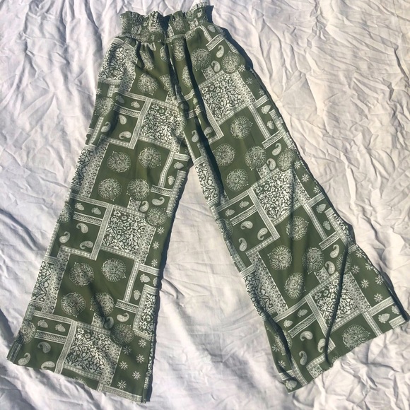 Green bohemian pants - Picture 3 of 3